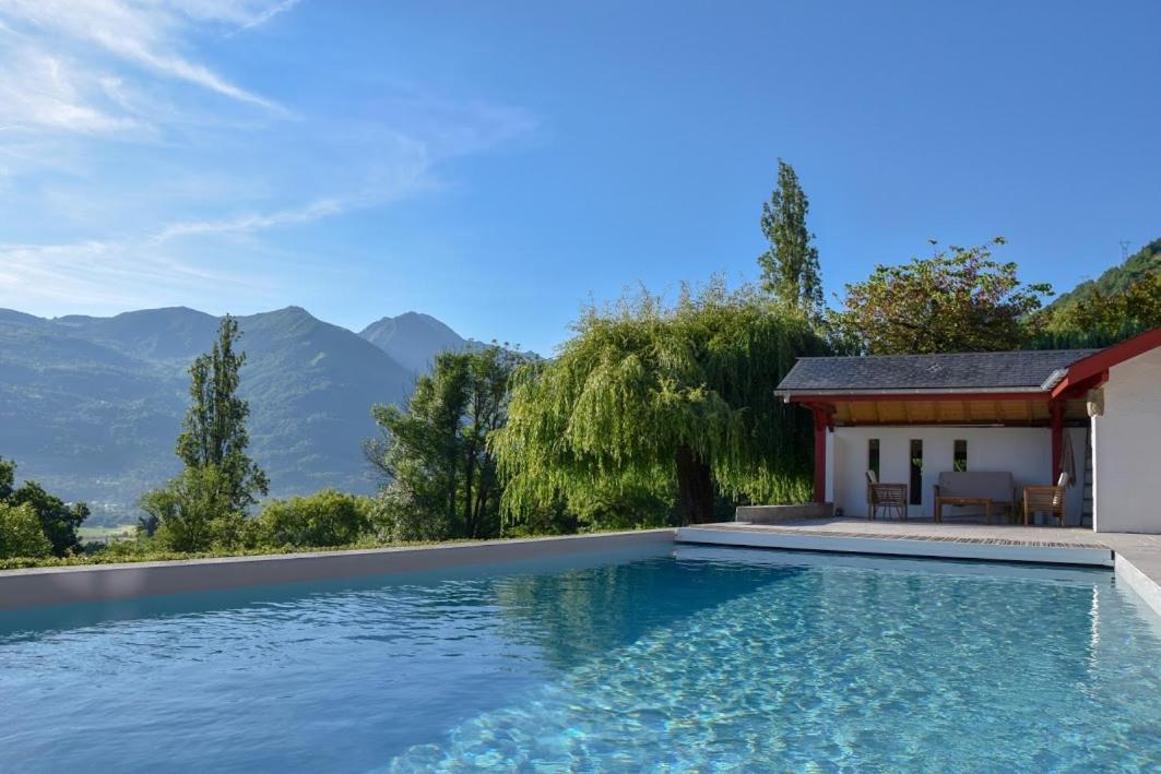 Le Chalet Des Pyrenees St Savin Saint-Savin  外观 照片